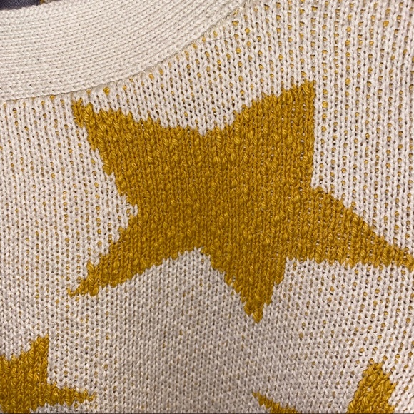 Marled Cream and Mustard Star Sweater Medium - Picture 5 of 7